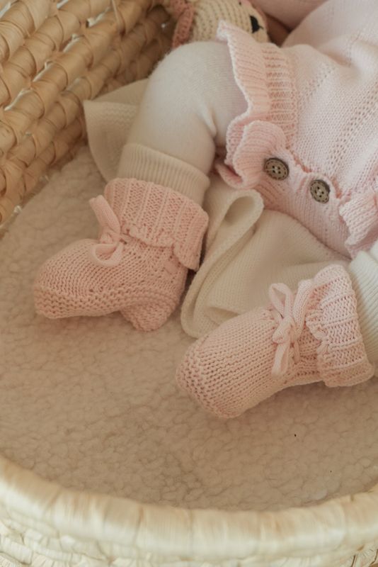 Knit frill babytøfler - pastel pink